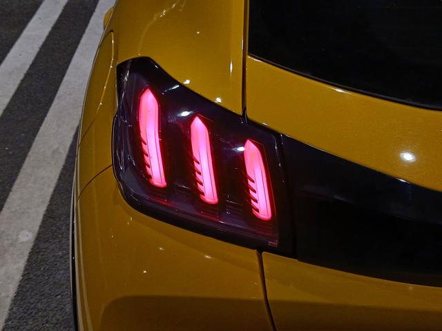 208 GT 認定中古車保証1年付 アップルカープレイ ドライブレコーダー ETC 純正17AW スマートキー ACC レーンキープアシスト ブラインドスポットモニター バックカメラ LEDヘッドライト(15枚目)