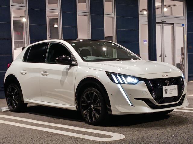 ２０８ ＧＴ　認定中古車保証１年　ガラスルーフ　ドラレコＥＴＣ　シートヒーター　カープレイ　アンドロイドオート　ＬＥＤヘッドライト　バックカメラ　スマートキー　ＡＣＣ　ブラインドスポット　レーンキープ　純正１７ＡＷ（4枚目）