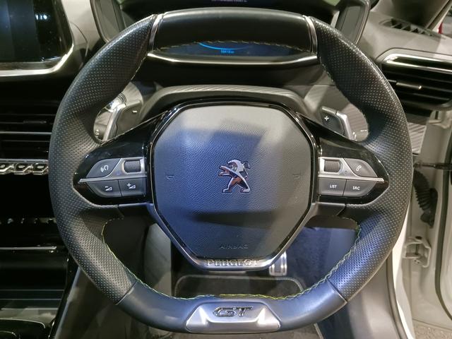 ２０８ ＧＴ　認定中古車保証１年　ガラスルーフ　ドラレコＥＴＣ　シートヒーター　カープレイ　アンドロイドオート　ＬＥＤヘッドライト　バックカメラ　スマートキー　ＡＣＣ　ブラインドスポット　レーンキープ　純正１７ＡＷ（27枚目）