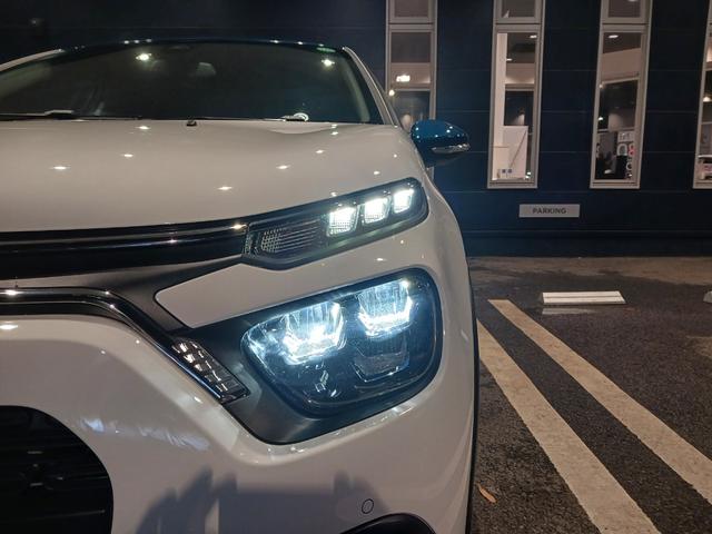 Ｃ３ シャイン　認定中古車保証１年　１オーナー　禁煙車　アップルカープレイ　アンドロイドオート　ＥＴＣ　アドバンスコンフォートシート　バックカメラ　ＬＥＤヘッドライト　スマートキー　純正１６ＡＷ　ブラインドスポット（15枚目）