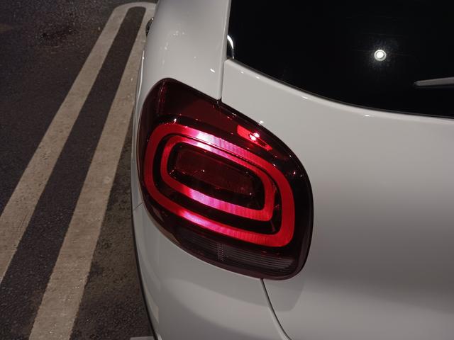 Ｃ３ シャイン　認定中古車保証１年　１オーナー　禁煙車　アップルカープレイ　アンドロイドオート　ＥＴＣ　アドバンスコンフォートシート　バックカメラ　ＬＥＤヘッドライト　スマートキー　純正１６ＡＷ　ブラインドスポット（16枚目）