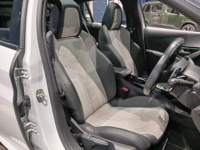 ２０８ ＧＴライン　ガラスルーフ　認定中古車保証　禁煙車　ドラレコＥＴＣ　アップルカープレイ　ＬＥＤヘッドライト　スマートキー　バックカメラ　純正１７ＡＷ　ＡＣＣ　ブラインドスポットモニター　レーンキープ　ソナー（29枚目）