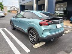 お忙しく実車確認できないお客様にも安心してご購入頂けるクオリティを目指しております。全国のディーラーで保証が受けられます。 3