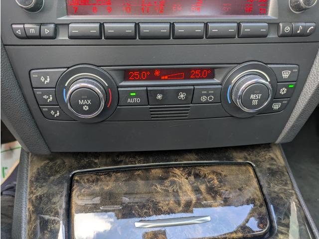 ３シリーズ ３２０ｉ　Ｍスポーツパッケージ　左ハンドル　６ＭＴ　サンルーフ　キーレス　ナビ　ＥＴＣ　バックカメラ　リヤスポイラー　１８インチ純正アルミホイール　記録簿（17枚目）