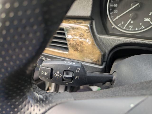 ３シリーズ ３２０ｉ　Ｍスポーツパッケージ　左ハンドル　６ＭＴ　サンルーフ　キーレス　ナビ　ＥＴＣ　バックカメラ　リヤスポイラー　１８インチ純正アルミホイール　記録簿（20枚目）