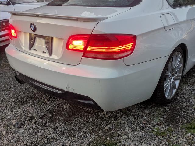 ３シリーズ ３２０ｉ　Ｍスポーツパッケージ　左ハンドル　６ＭＴ　サンルーフ　キーレス　ナビ　ＥＴＣ　バックカメラ　リヤスポイラー　１８インチ純正アルミホイール　記録簿（38枚目）