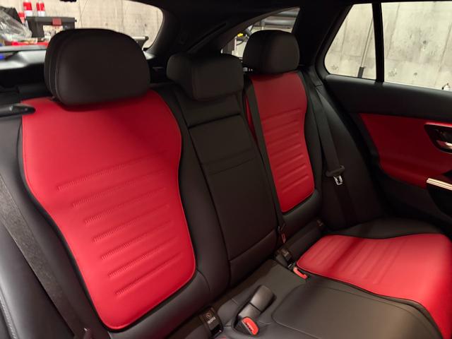 Ｃクラスステーションワゴン Ｃ２２０ｄステーションワゴンアバンギルドＡＭＧライＰ　１年保証　パノラミックスライディングルーフ　レザーエクスクルーシブパッケージ　ベーシックパッケージ（27枚目）