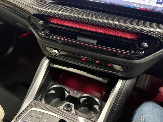 ４シリーズ Ｍ４４０ｉ　ｘＤｒｉｖｅカブリオレ　新車保証　１９インチＡＷ　Ｍカーボンエクステリアパッケージ　アンソラジットシルバーエフェクトソフトトップ　３６０度カメラ　カーブドディスプレイ（23枚目）