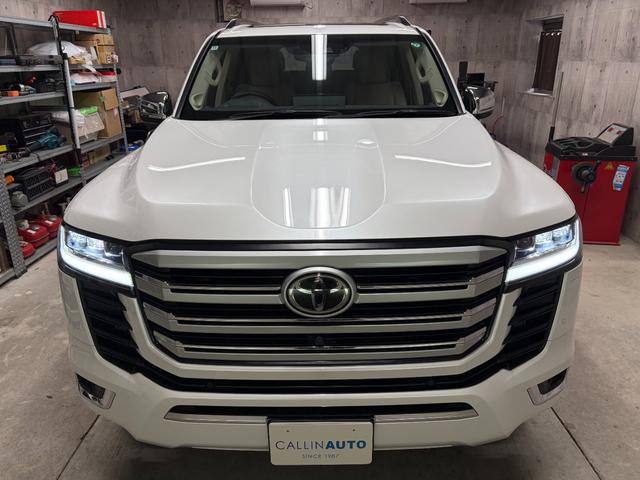 ランドクルーザー ZX 新車保証 リアエンターテイメント クールボックス 空気圧警報システム ブラックルーフレール Tコネクトナビ(5枚目)