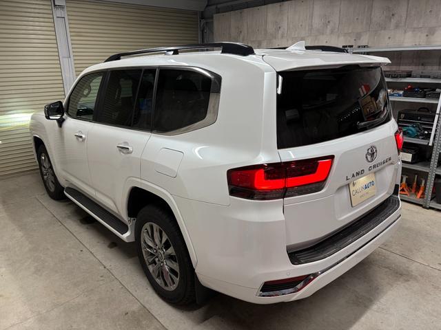 ランドクルーザー ZX 新車保証 リアエンターテイメント クールボックス 空気圧警報システム ブラックルーフレール Tコネクトナビ(7枚目)