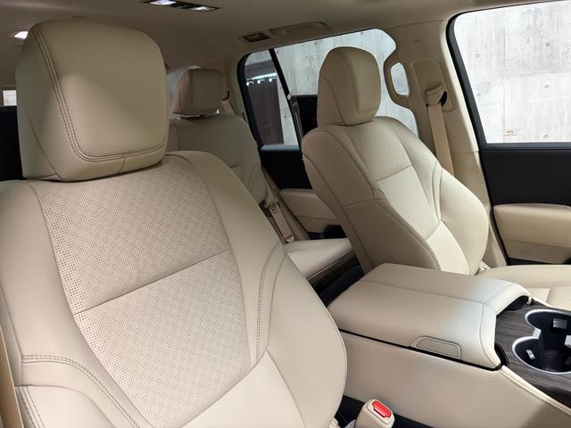 ランドクルーザー ZX 新車保証 リアエンターテイメント クールボックス 空気圧警報システム ブラックルーフレール Tコネクトナビ(14枚目)