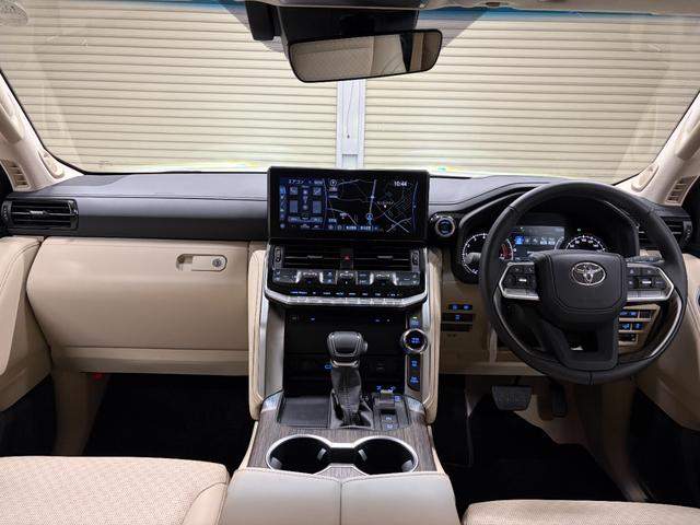 ランドクルーザー ZX 新車保証 リアエンターテイメント クールボックス 空気圧警報システム ブラックルーフレール Tコネクトナビ(24枚目)