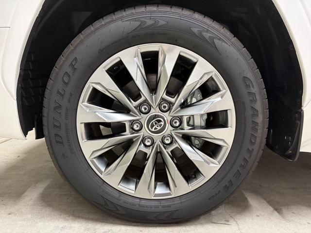 ランドクルーザー ZX 新車保証 リアエンターテイメント クールボックス 空気圧警報システム ブラックルーフレール Tコネクトナビ(32枚目)