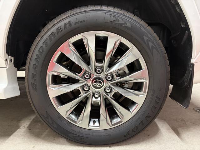 ランドクルーザー ZX 新車保証 リアエンターテイメント クールボックス 空気圧警報システム ブラックルーフレール Tコネクトナビ(34枚目)