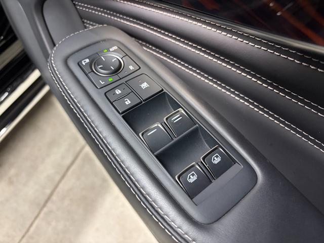LS LS500h エグゼクティブ 1年保証 サンルーフ リアエンターテイメント マークレビンソン OP21インチAW リフレッシュシート デジタルインナーミラー 360カメラ HUD 黒革 シートヒーター&クーラー パワートランク(12枚目)