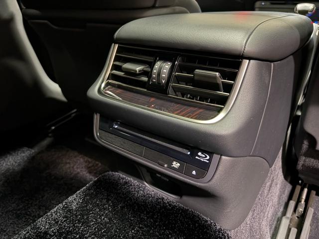 LS LS500h エグゼクティブ 1年保証 サンルーフ リアエンターテイメント マークレビンソン OP21インチAW リフレッシュシート デジタルインナーミラー 360カメラ HUD 黒革 シートヒーター&クーラー パワートランク(31枚目)