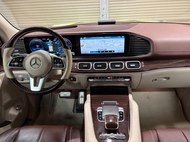 GLS GLS600 4マチック 1年保証 マホガニーブラウンナッパレザー ブラウンウォールナット 後席左右独立シート クーリングボックス 専用シャンパングラス格納 リアエンターテイメント ブルメスター3Dサラウンド 360カメラ(25枚目)