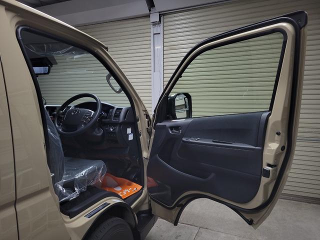 ハイエースバン ロングスーパーＧＬ　新車保証　アースカラーパッケージ　両側パワースライドドア　デジタルインナーミラー　クリアランスソナー（11枚目）