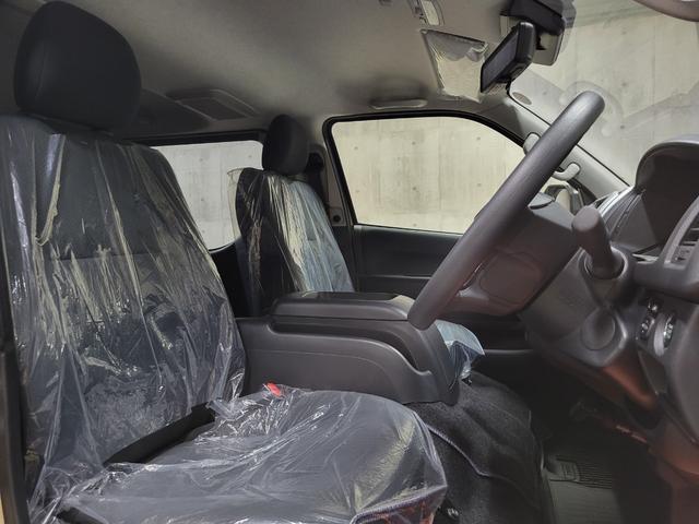 ハイエースバン ロングスーパーＧＬ　新車保証　アースカラーパッケージ　両側パワースライドドア　デジタルインナーミラー　クリアランスソナー（16枚目）