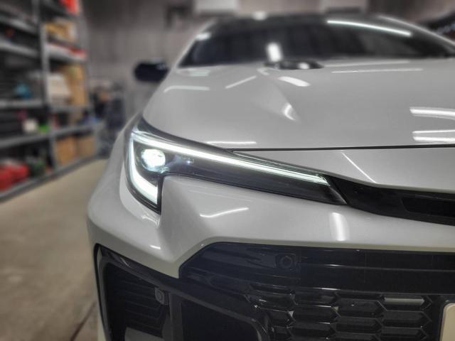 ＧＲカローラ ＲＺ　新車保証　ＡＴ　純正８インチディスプレイ　純正ナビ　フルセグＴＶ　バックカメラ　ＯＰシート　ステアリングヒーター　ＯＰサブラジエーター　カーボンルーフ（10枚目）