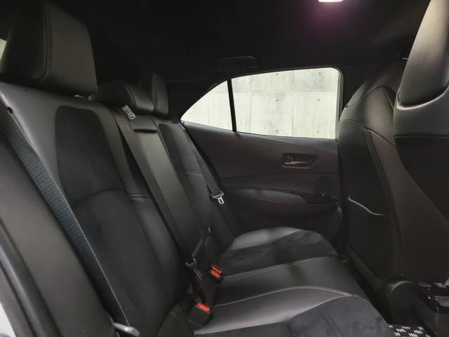 ＧＲカローラ ＲＺ　新車保証　ＡＴ　純正８インチディスプレイ　純正ナビ　フルセグＴＶ　バックカメラ　ＯＰシート　ステアリングヒーター　ＯＰサブラジエーター　カーボンルーフ（28枚目）
