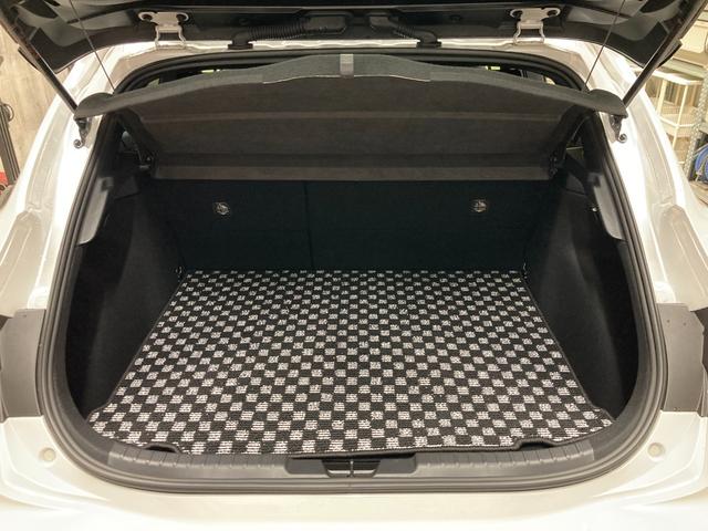 ＧＲカローラ ＲＺ　新車保証　ＡＴ　純正８インチディスプレイ　純正ナビ　フルセグＴＶ　バックカメラ　ＯＰシート　ステアリングヒーター　ＯＰサブラジエーター　カーボンルーフ（31枚目）