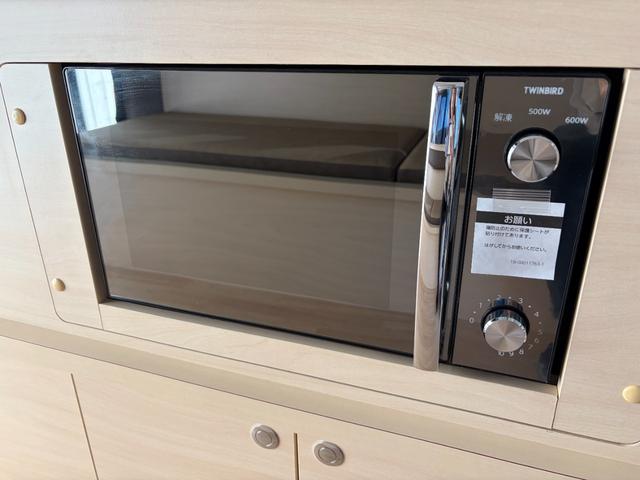 ハイエースバン ＳロングＤＸ　ＧＬパッケージ　キャンピング　１年保証　キャンピング仕様　ソーラーパネル　ＢＯＸＥＲ　外部充電インバーター　ワイドＴＶ　パワースライド　セーフティセンス（30枚目）