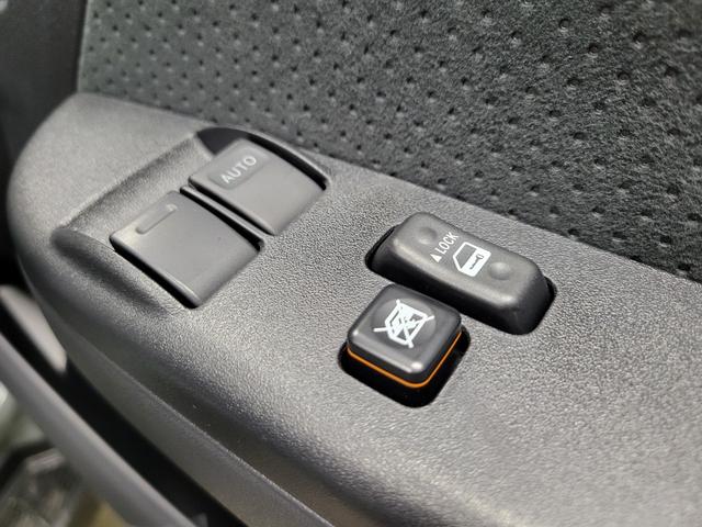 コーリンオートグループですので買取はもちろん高値！お越し頂いたお車を手洗い洗車致しますので是非、お車でお越しください！（最寄り駅までの送迎も大歓迎！！）