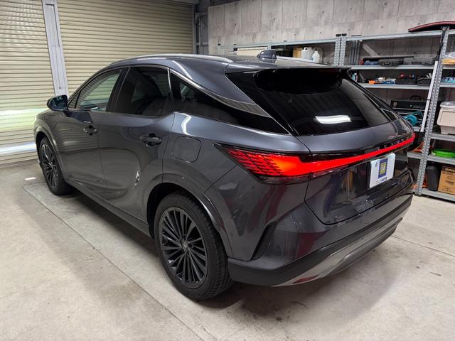 ＲＸ ＲＸ３５０　バージョンＬ　新車保証　パノラマサンルーフ　ＨＵＤ　白革　パノラミックビューモニター　デジタルミラー　パワーバックドア（7枚目）