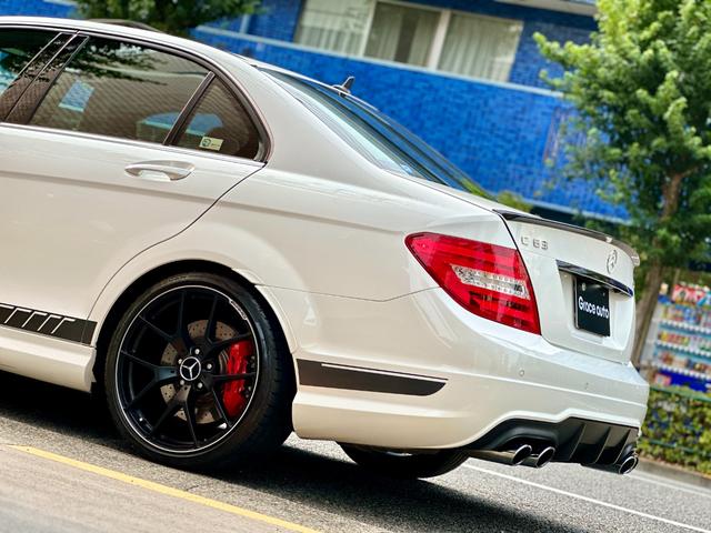 Ｃ６３　ＡＭＧ　エディション５０７・特別仕様限定車・ＮＡ最終　・ＡＭＧスタイリングＰＫＧ・専用サイドデカール・専用鍛造１９ｉｎｃ・大径ブレーキディスク・赤キャリパー・鍛造ピストンコンロッド・軽量クランクシャフト・サンルーフ・ナビ・ＴＶ・Ｂｌｕｅｔｏｏｔｈ・記録簿(12枚目)