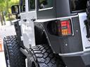 ルビコン・ハードロック・フルカスタム・新品電動サイドステップ ・リフトUP・FUEL24in・金属製アーマーフェンダー・社外バンパー・社外グリル・LEDライト・マグナフロー2本出しマフラー・FOX足廻り・社外デフカバー・社外ロールケージ・LEDアンビエントライト(44枚目)