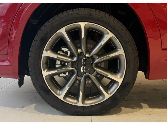 500X スポーツ AT・スポーツレザーシート・パーキングセンサー・バックカメラ・純正ディスプレイ・AppleCarPlay AndoroidoAuto対応・アルカンターラレザーステアリングホイール・18インチAW(18枚目)