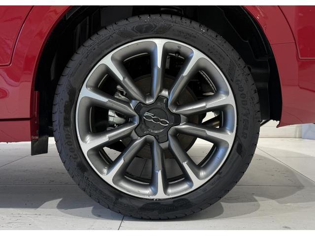 500X スポーツ AT・スポーツレザーシート・パーキングセンサー・バックカメラ・純正ディスプレイ・AppleCarPlay AndoroidoAuto対応・アルカンターラレザーステアリングホイール・18インチAW(19枚目)