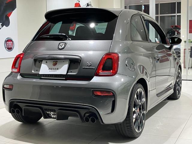 アバルト５９５ コンペティツィオーネ　ＭＴ・ブラック内装・前後ドライブレコーダー・ＥＴＣ・ＡｐｐｌｅＣａｒＰｌａｙ　ＡｎｄｏｒｏｉｄｏＡｕｔｏ対応・１７インチアルミホイール（4枚目）