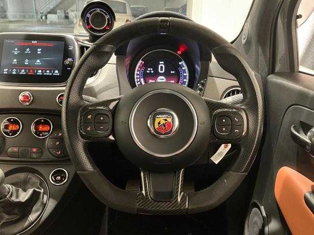 アバルト５９５ コンペティツィオーネ　ＭＴ・ブラック内装・前後ドライブレコーダー・ＥＴＣ・ＡｐｐｌｅＣａｒＰｌａｙ　ＡｎｄｏｒｏｉｄｏＡｕｔｏ対応・１７インチアルミホイール（7枚目）