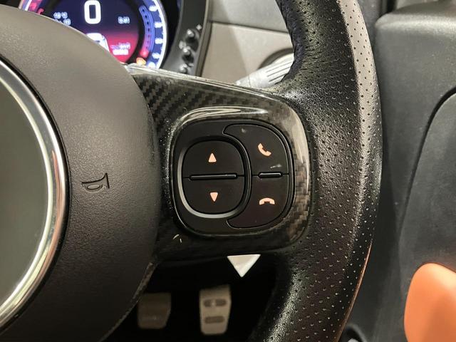 アバルト５９５ コンペティツィオーネ　ＭＴ・ブラック内装・前後ドライブレコーダー・ＥＴＣ・ＡｐｐｌｅＣａｒＰｌａｙ　ＡｎｄｏｒｏｉｄｏＡｕｔｏ対応・１７インチアルミホイール（9枚目）