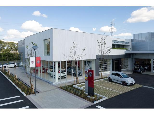 アバルト５９５ コンペティツィオーネ　ＭＴ・ブラック内装・前後ドライブレコーダー・ＥＴＣ・ＡｐｐｌｅＣａｒＰｌａｙ　ＡｎｄｏｒｏｉｄｏＡｕｔｏ対応・１７インチアルミホイール（26枚目）