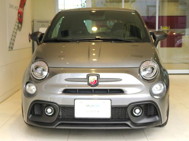 アバルト６９５ コンペティツィオーネ　ＭＴ・左ハンドル・純正ディスプレイ・ＡｐｐｌｅＣａｒＰｌａｙ　ＡｎｄｏｒｏｉｄｏＡｕｔｏ対応・キーレス・ブレンボキャリパー・ＥＴＣ・パーキングセンサー（20枚目）