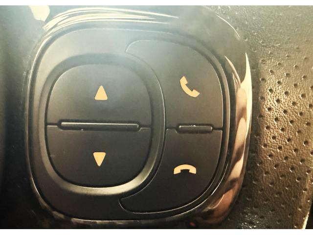 アバルト５９５ コンペティツィオーネ　ＭＴ・ブレンボブレーキキャリパー・１７インチアルミホイール・バックカメラ・純正ディスプレイ・ＡｐｐｌｅＣａｒＰｌａｙ　ＡｎｄｏｒｏｉｄｏＡｕｔｏ対応・キーレス・パーキングセンサー（9枚目）