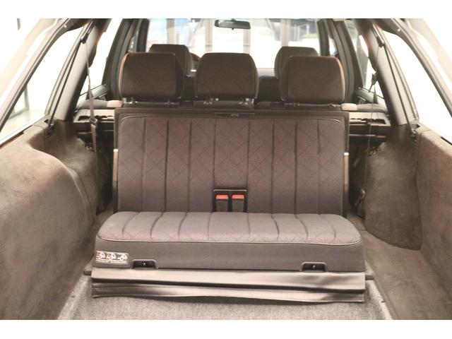 Ｅクラスステーションワゴン Ｅ３２０ステーションワゴン（16枚目）