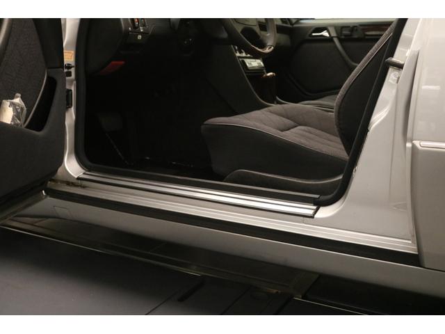 Ｅクラスステーションワゴン Ｅ３２０ステーションワゴン（25枚目）