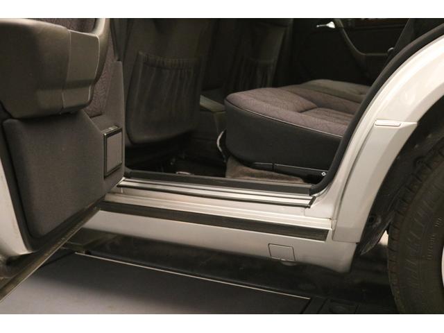 Ｅクラスステーションワゴン Ｅ３２０ステーションワゴン（27枚目）