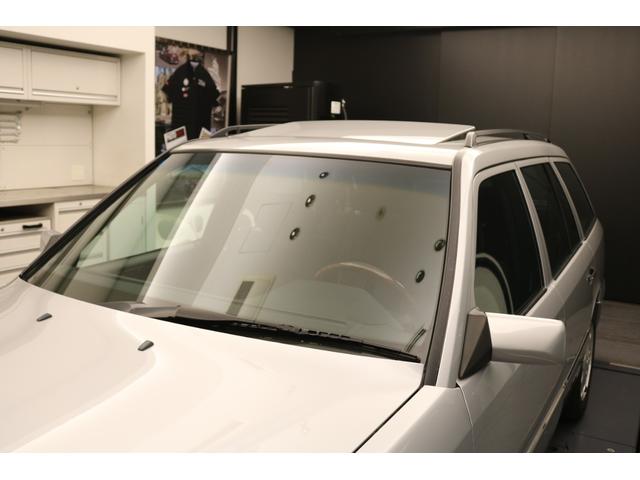 Ｅクラスステーションワゴン Ｅ３２０ステーションワゴン（36枚目）