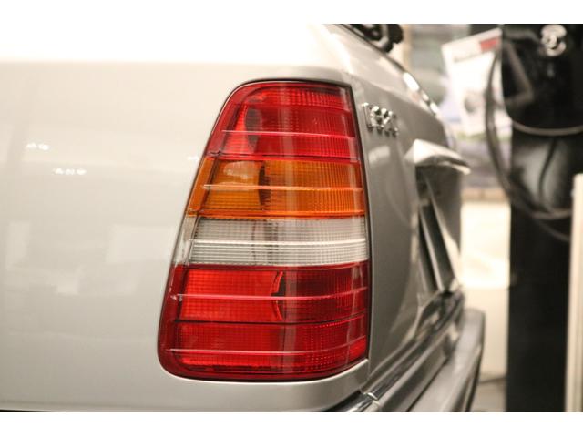 Ｅクラスステーションワゴン Ｅ３２０ステーションワゴン（49枚目）