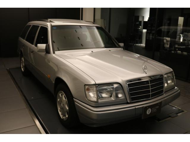 Ｅクラスステーションワゴン Ｅ３２０ステーションワゴン（54枚目）