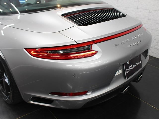 911タルガ4 赤&黒レザーインテリア スポクロ スポエキ 2017モデル PASM PDLS マットブラック19AW エントリードライブ エンボス加工ヘッドレスト 赤メーター シートヒーター カラークレストキャップ(26枚目)