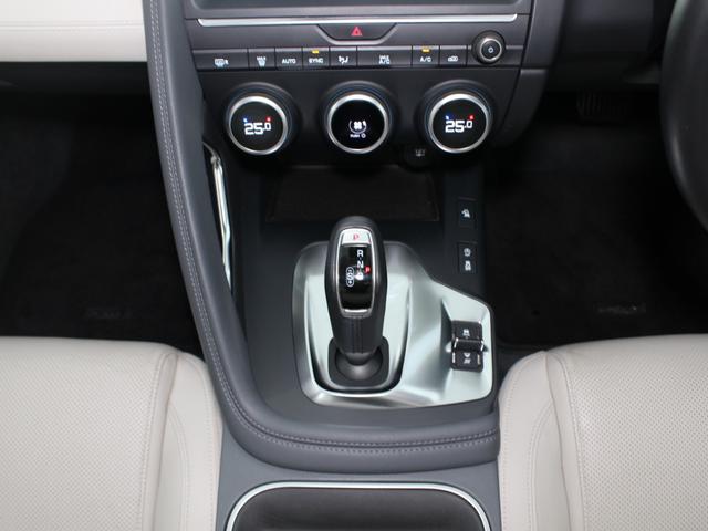 Ｅペイス Ｓ　１８０ＰＳ　白革シート／ガラスルーフ／ブラックパック／１９インチホイール／ＬＥＤヘッドライト／ブラインドスポットモニター／レーンキープアシスト／スマートキー／純正ナビ／３６０度カメラ／ＥＴＣ／電動Ｒゲート（22枚目）