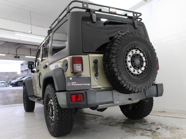 ジープ・ラングラーアンリミテッド スポーツ BlachRhino17AW BFグッドリッチT/A Smittybilt Defenderルーフラック V6EG ゴビC/C カロッツェリアナビ BTオーディオ フルセグTV LEDヘッドライト(10枚目)