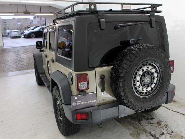 ジープ・ラングラーアンリミテッド スポーツ BlachRhino17AW BFグッドリッチT/A Smittybilt Defenderルーフラック V6EG ゴビC/C カロッツェリアナビ BTオーディオ フルセグTV LEDヘッドライト(11枚目)