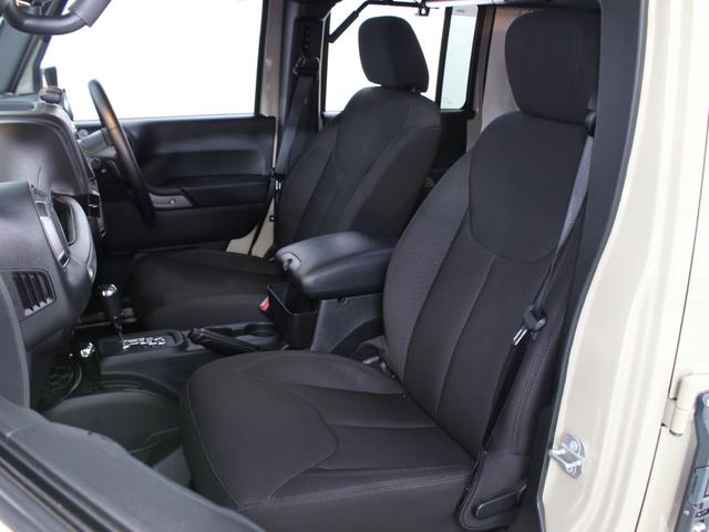 ジープ・ラングラーアンリミテッド スポーツ BlachRhino17AW BFグッドリッチT/A Smittybilt Defenderルーフラック V6EG ゴビC/C カロッツェリアナビ BTオーディオ フルセグTV LEDヘッドライト(15枚目)